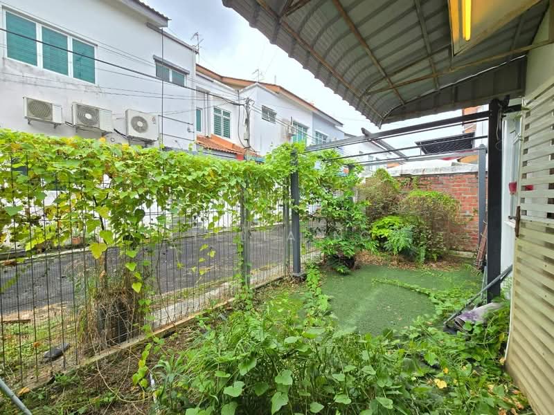 Rumah Teres untuk Dijual di Skudai (Johor) - Stella Ng - Exterior - PropertyGuru.com.my