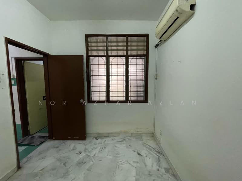 2-storey Terraced House for Sale in Usj 9 (Subang Jaya) - Nor Azhar Azlan - Interior - PropertyGuru.com.my