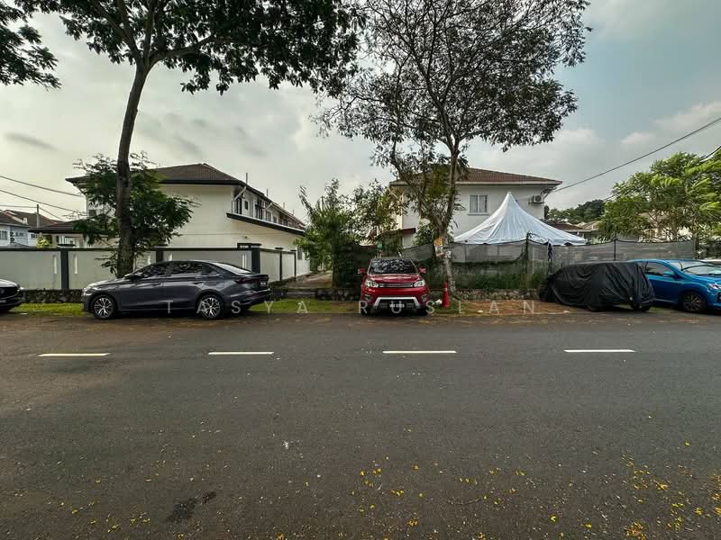 Rumah Teres 2 Tingkat untuk Dijual di Taman Lestari Putra (Seri Kembangan) - Tasya Ruslan - Exterior - PropertyGuru.com.my