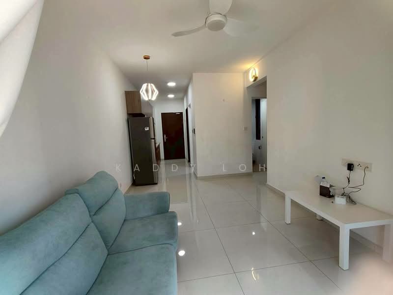 Kediaman Servis untuk Dijual di Country Garden Central Park - Kaddy Loh - Living Room - PropertyGuru.com.my