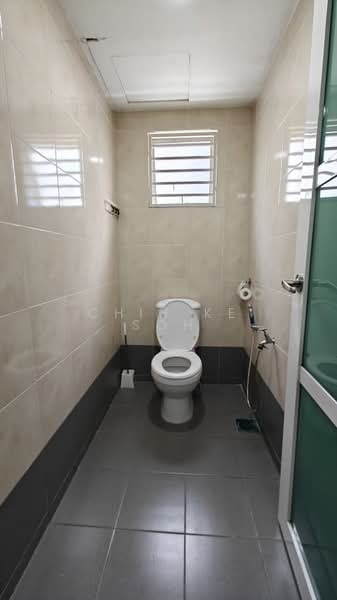 Shop / Office for Rent in Kuchai Business Park (Kuala Lumpur) - Chin Ke Soh - Bathroom - PropertyGuru.com.my