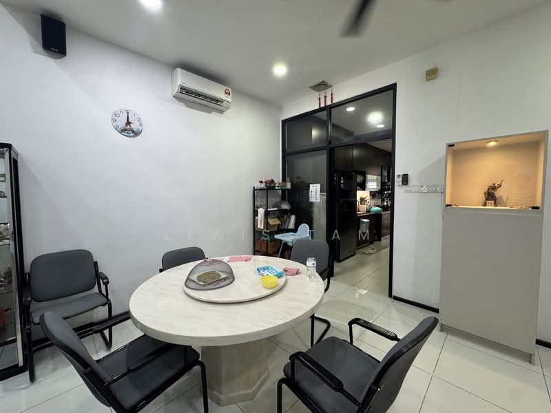 Rumah Teres 2 Tingkat untuk Dijual di Bandar Kinrara (Selangor) - Lewis Tam - Dining Room - PropertyGuru.com.my