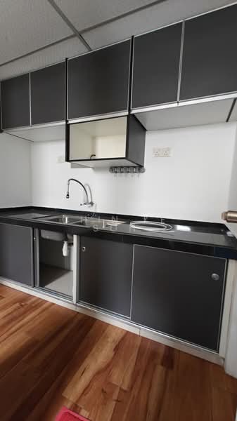 Shop / Office for Rent in Kuchai Business Park (Kuala Lumpur) - Chin Ke Soh - Kitchen - PropertyGuru.com.my