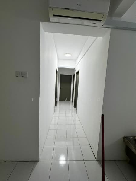Pangsapuri untuk Disewa di Taman Pulai Mutiara 2: Phase A3A - A3C - Fiona Loo - Corridor - PropertyGuru.com.my