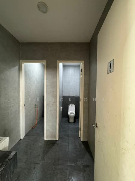 Kilang untuk Dijual di Senai (Kulai) - Derrick Chai - Bathroom - PropertyGuru.com.my