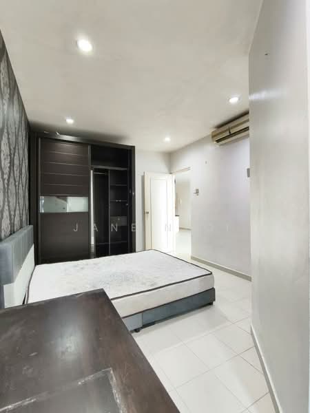 Apartment for Rent at Lake View Suites - Jane Ngoi - Bedroom - PropertyGuru.com.my