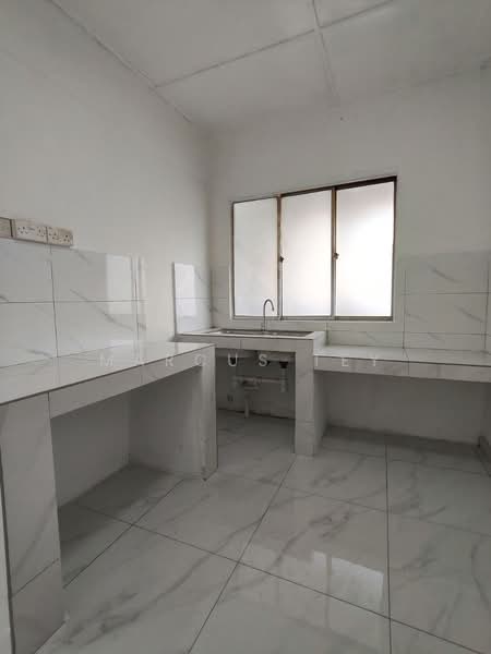 Rumah Flat untuk Dijual di Flat Taman Rinting - Marcus Tey - Kitchen - PropertyGuru.com.my