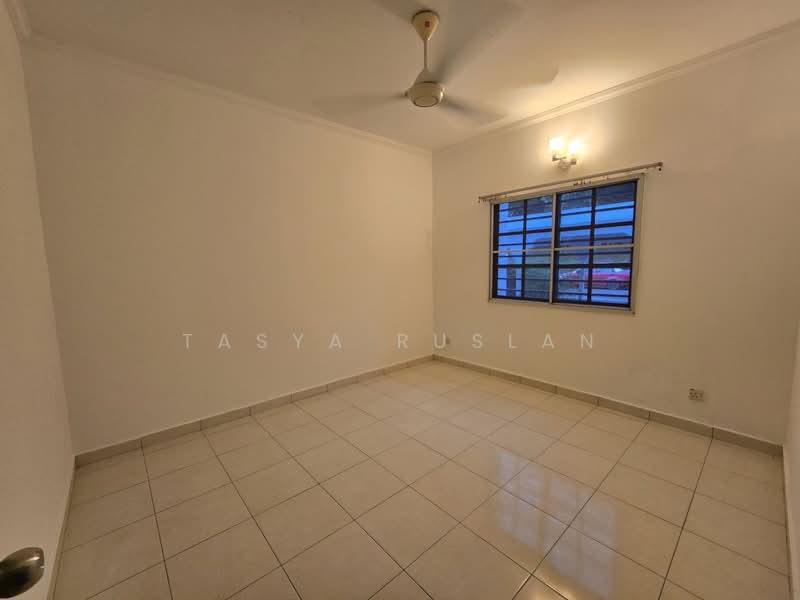 Rumah Bandar untuk Dijual di Country Heights (Kajang) - Tasya Ruslan - Interior - PropertyGuru.com.my