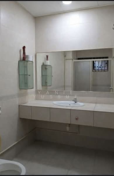 Rumah Teres 2 Tingkat untuk Dijual di Bandar Kinrara Seksyen 5 (Bandar Kinrara) - Yanie Yussuf - Bathroom - PropertyGuru.com.my