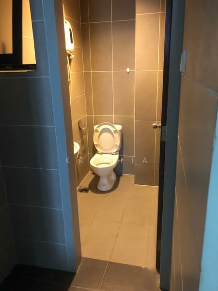Kondominium untuk Disewa di Lido Residency - KK Chia - Bathroom - PropertyGuru.com.my