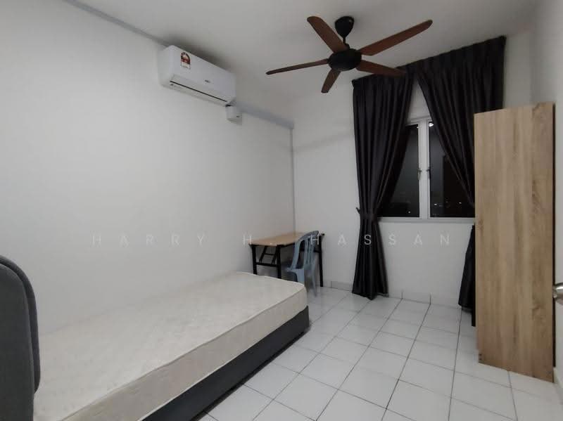 Pangsapuri untuk Disewa di Lily Apartment @ Kuchai Lama - Harry H. Hassan - Bedroom - PropertyGuru.com.my