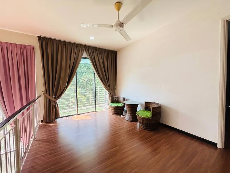 Rumah Teres 2 Tingkat untuk Dijual di Cyberjaya (Selangor) - Tasya Ruslan - Balcony - PropertyGuru.com.my