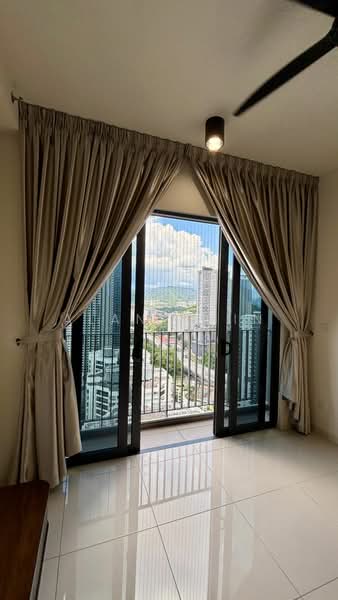 Servis Apartment untuk Disewa di Sunway Avila Residences - Alan Chin - Balcony - PropertyGuru.com.my