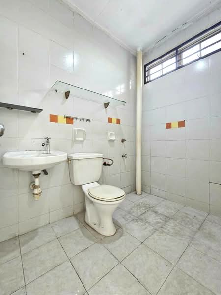Rumah Teres 2 Tingkat untuk Dijual di Taman Desa Tebrau (Tebrau) - Karl Lim - Bathroom - PropertyGuru.com.my