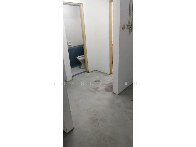 Kedai / Pejabat untuk Disewa di Kota Damansara (Selangor) - Johnny Tan - Bathroom - PropertyGuru.com.my