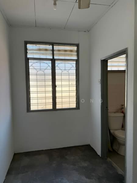 2-storey Terraced House for Sale in Puchong Perdana (Selangor) - Joey Wong - Bathroom - PropertyGuru.com.my