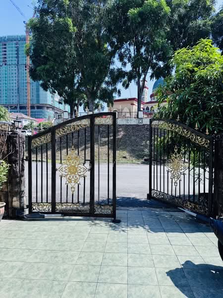 2-storey Terraced House for Sale in Bandar Kinrara (Selangor) - Yanie Yussuf - Exterior - PropertyGuru.com.my