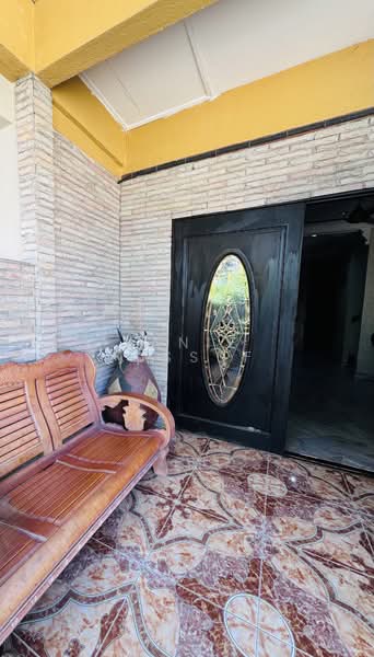 2-storey Terraced House for Sale in Bandar Kinrara (Selangor) - Yanie Yussuf - Entrance - PropertyGuru.com.my
