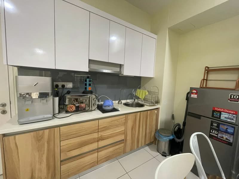 Service Residence for Rent at Avenue D'Vogue - Jimmy Kong - Kitchen - PropertyGuru.com.my