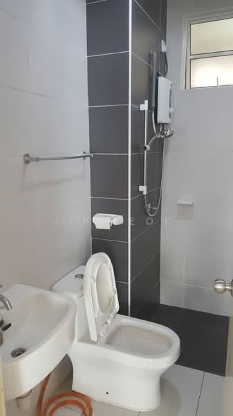 Apartment for Sale at Nusa Heights (Nusa Puncak) - Jin Teok - Bathroom - PropertyGuru.com.my