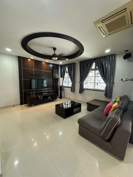 2-storey Terraced House for Sale in Taman Gaya (Ulu Tiram) - Max Lam - Living Room - PropertyGuru.com.my
