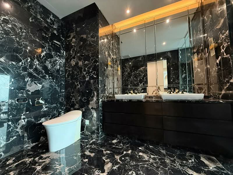 Service Residence for Sale at Four Seasons Place - Dacklin Lee - Bathroom - PropertyGuru.com.my