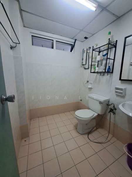 Apartment for Sale at Suria Kipark Damansara - Fiona Lee - Bathroom - PropertyGuru.com.my