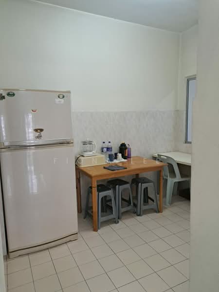 Apartment for Sale at Suria Kipark Damansara - Fiona Lee - Kitchen - PropertyGuru.com.my