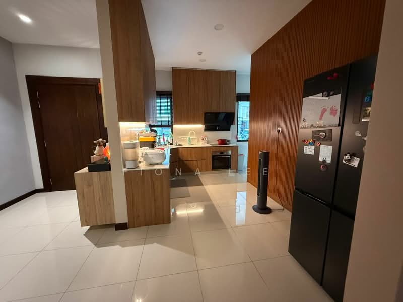 Semi-Detached House for Sale in Rawang (Selangor) - Fiona Lee - Kitchen - PropertyGuru.com.my