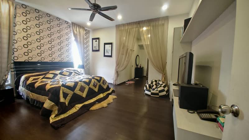 Cluster House for Sale in Setia Tropika (Johor Bahru) - Dennis Peh - Bedroom - PropertyGuru.com.my