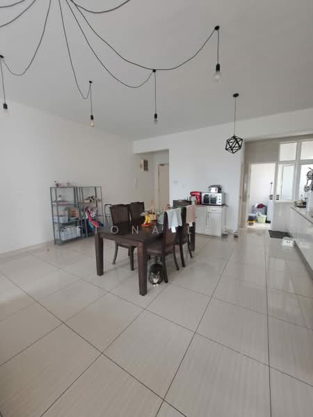 Kondominium untuk Dijual di Damansara Foresta - Fiona Lee - Dining Room - PropertyGuru.com.my