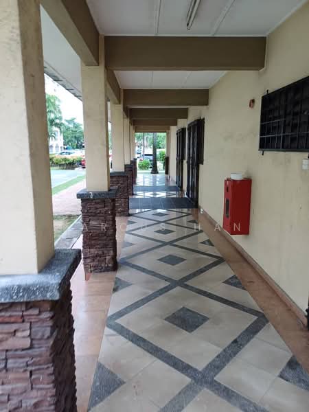 Apartment for Sale at Starville - Marcus Han - Corridor - PropertyGuru.com.my