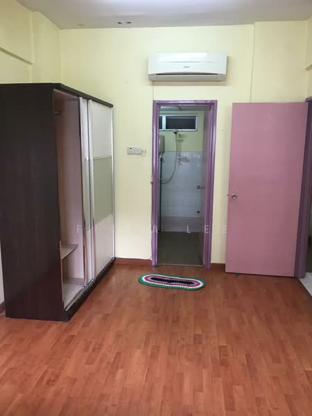 Apartment for Sale at Suria Kipark Damansara - Fiona Lee - Bedroom - PropertyGuru.com.my