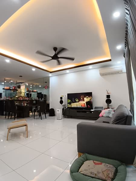 Rumah Teres 2 Tingkat untuk Dijual di Taman Desa Tebrau (Tebrau) - Max Lam - Living Room - PropertyGuru.com.my