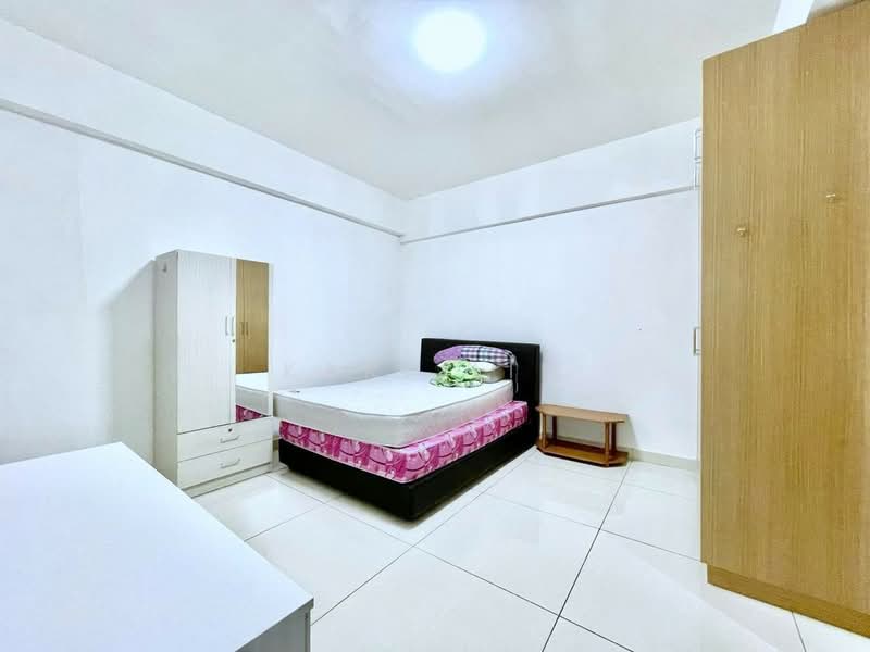 Service Residence for Sale at D'Inspire Residence (Inspira Bestari) - Karl Lim - Bedroom - PropertyGuru.com.my