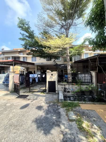 Terraced House for Sale in Sungai Buloh (Selangor) - YURI HUSAIN - Exterior - PropertyGuru.com.my