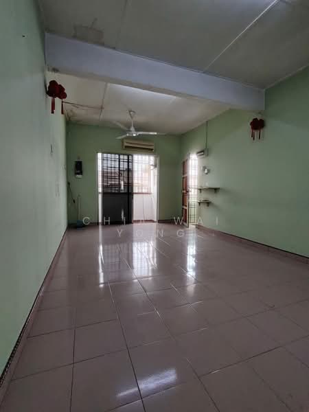 Terraced House for Rent in Taman Sentosa (Klang) - Chia Wai Yong - Living Room - PropertyGuru.com.my