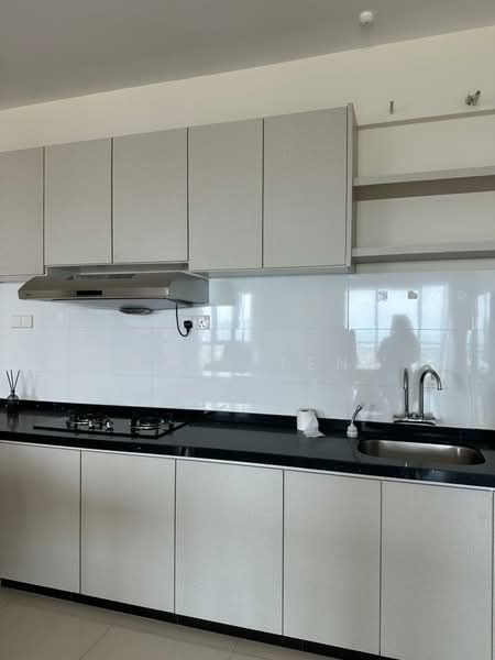 Kondominium untuk Disewa di Raffel Tower - Bryan Teng - Kitchen - PropertyGuru.com.my