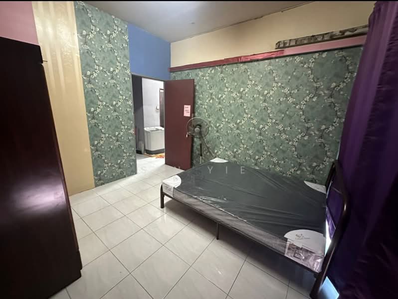 Apartment for Sale at Sri Akasia - Sin Yie - Bedroom - PropertyGuru.com.my