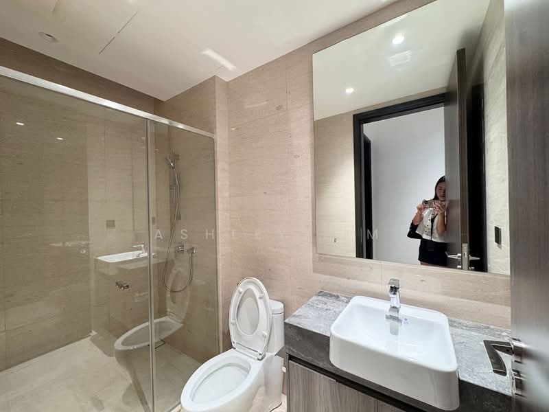 Servis Apartment untuk Disewa di Marriott Residence @ Gurney - Ashley Lim - Bathroom - PropertyGuru.com.my