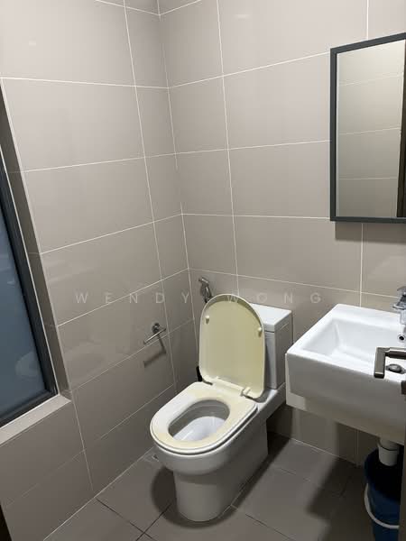 Condominium for Rent at Seventeen Mall & Residences (Biji Living) - Wendy Wong - Bathroom - PropertyGuru.com.my