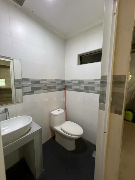 3-storey Terraced House for Sale in Keramat (Kuala Lumpur) - Luqman Ramli - Bathroom - PropertyGuru.com.my