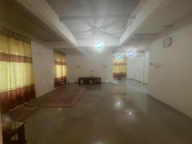 3-storey Terraced House for Sale in Keramat (Kuala Lumpur) - Luqman Ramli - Living Room - PropertyGuru.com.my