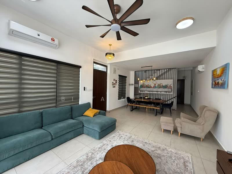 3-storey Terraced House for Rent in Cyberjaya (Selangor) - BILYA ARIFF - Living Room - PropertyGuru.com.my