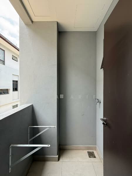 3-storey Terraced House for Rent in Cyberjaya (Selangor) - BILYA ARIFF - Balcony - PropertyGuru.com.my