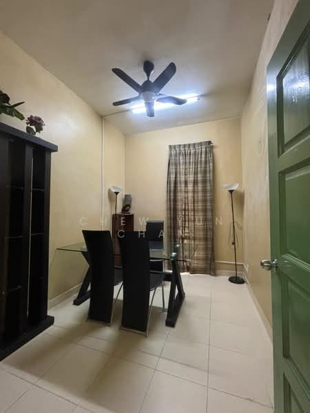 Cluster House for Sale in Johor Bahru (Johor) - Chew Yun Chan - Dining Room - PropertyGuru.com.my