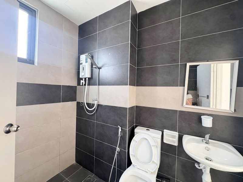 Condominium for Rent at Edge 360 - Ashley Lim - Bathroom - PropertyGuru.com.my