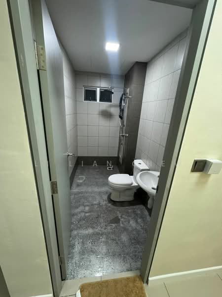 Servis Apartment untuk Disewa di One 49 Residence - Li Lian Chew - Bathroom - PropertyGuru.com.my