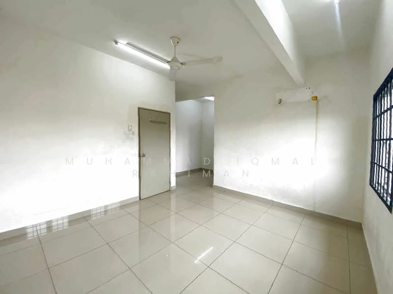 2-storey Terraced House for Sale in Taman Seri Mewah (Kapar) - Muhammad Iqmal Rahiman - Interior - PropertyGuru.com.my