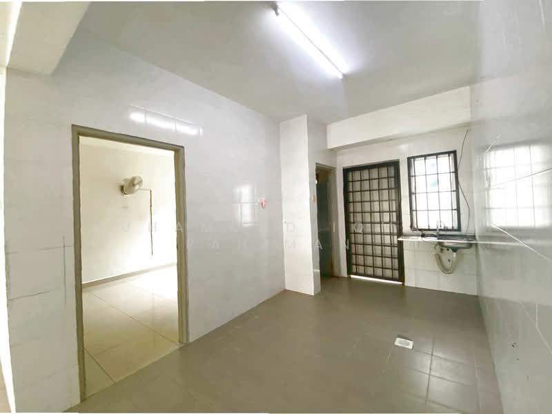 2-storey Terraced House for Sale in Taman Seri Mewah (Kapar) - Muhammad Iqmal Rahiman - Kitchen - PropertyGuru.com.my